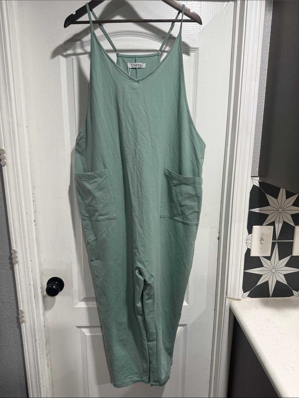 Chartou Mint Green Sleeveless Casual Jumpsuit